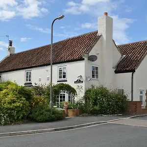 Station Farm Church Fenton
