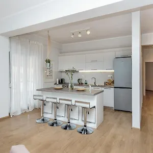 Cataleya #colony Center Thessaloniki